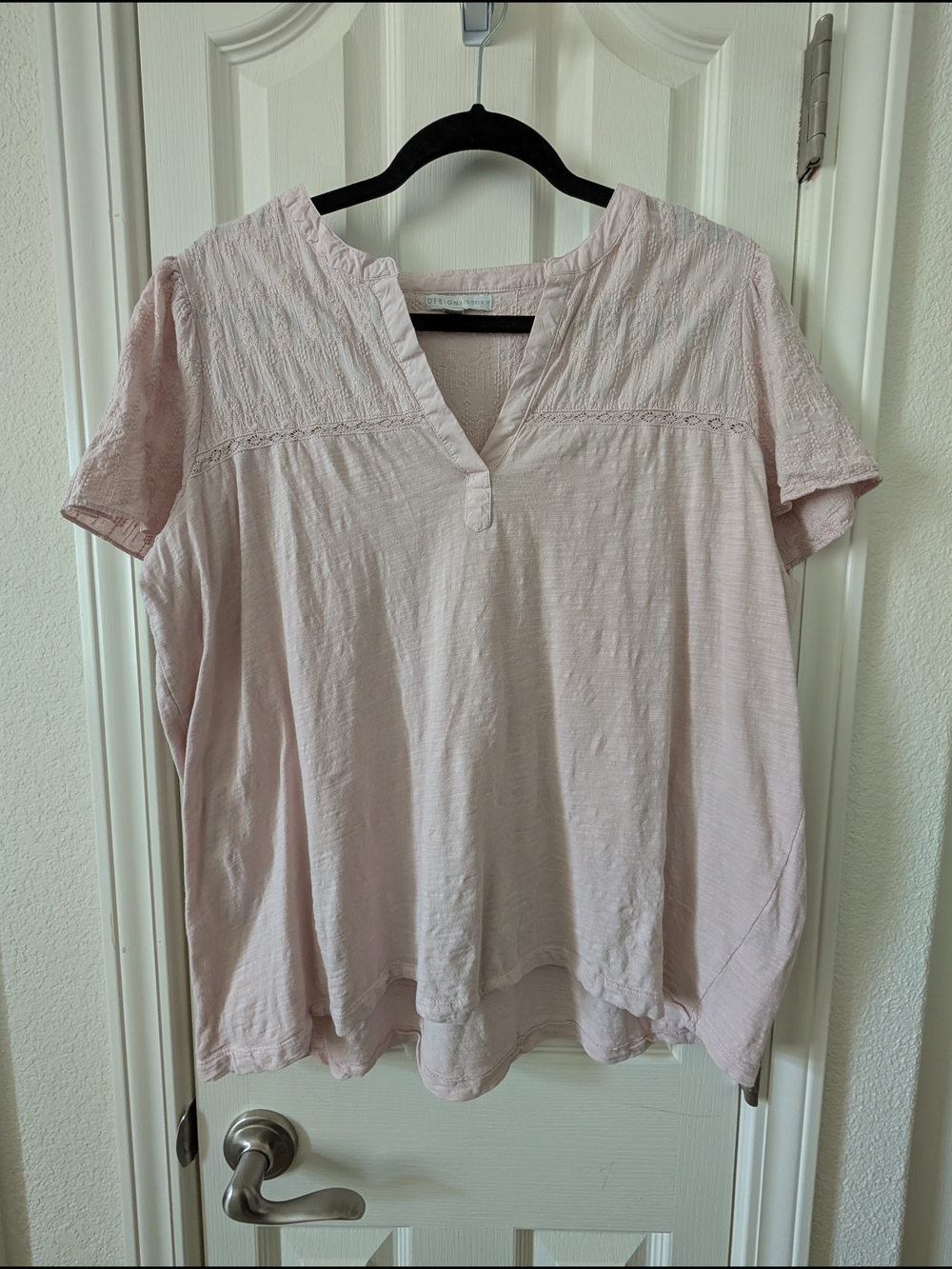 Design History Flutter Sleeve Tee in color "Hippie Rose"
